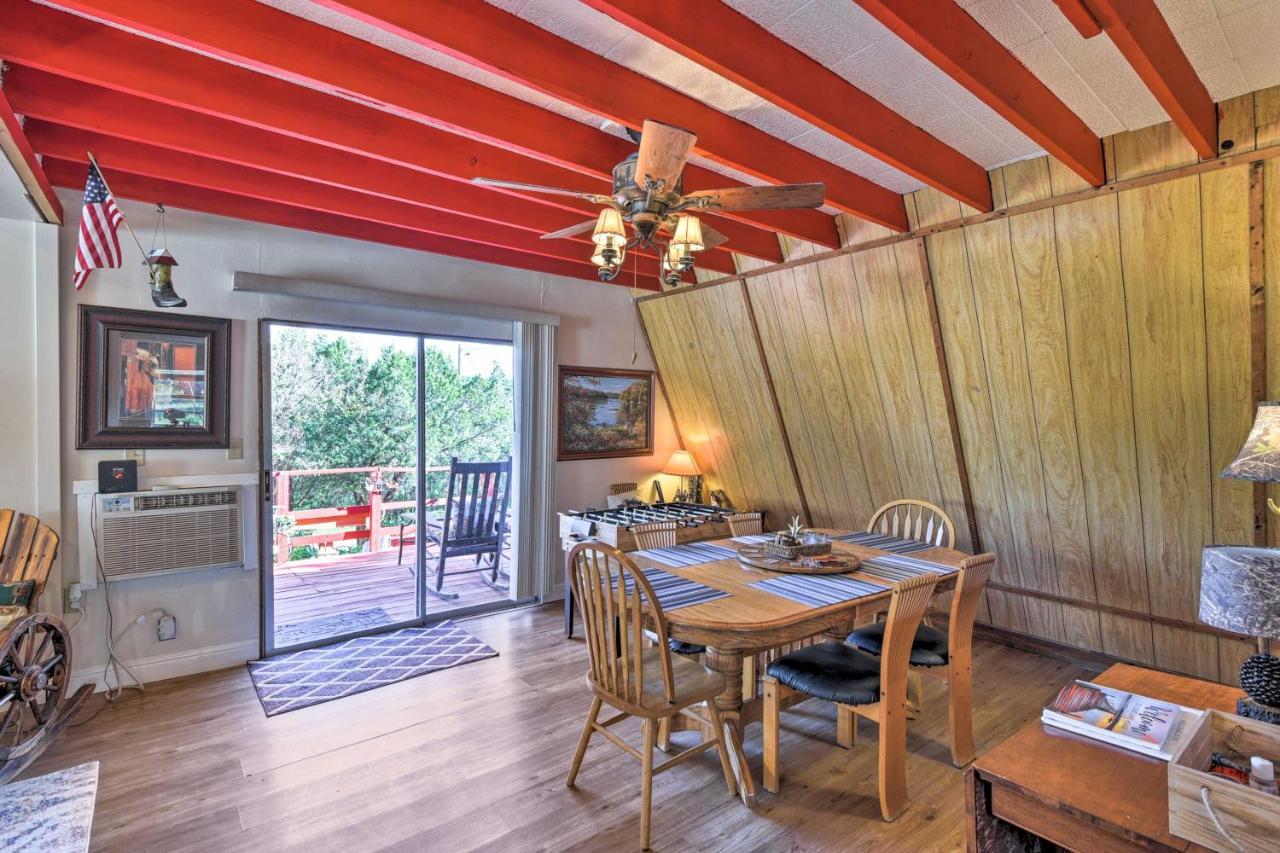 Charming Lake Creek Cabin With Pool Access And Decks Granbury Εξωτερικό φωτογραφία
