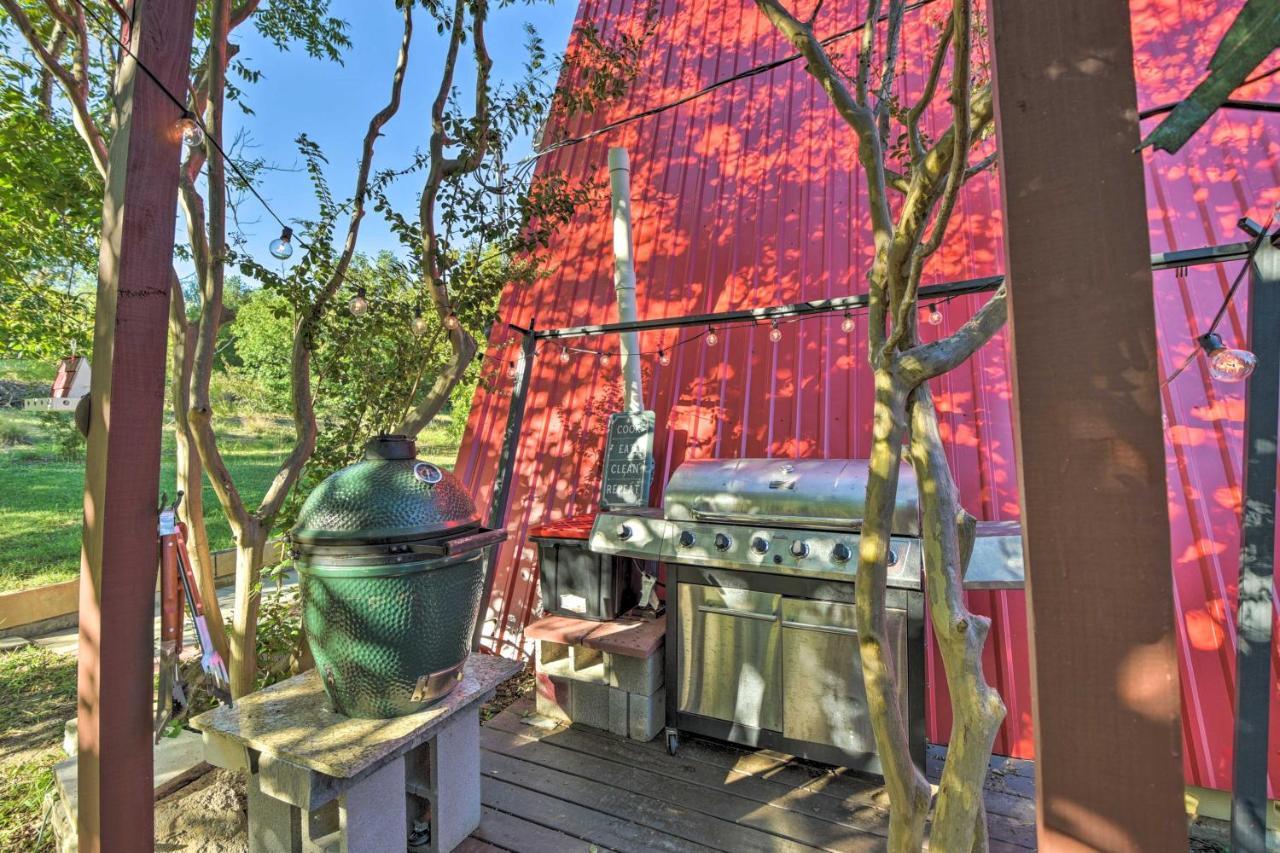Charming Lake Creek Cabin With Pool Access And Decks Granbury Εξωτερικό φωτογραφία