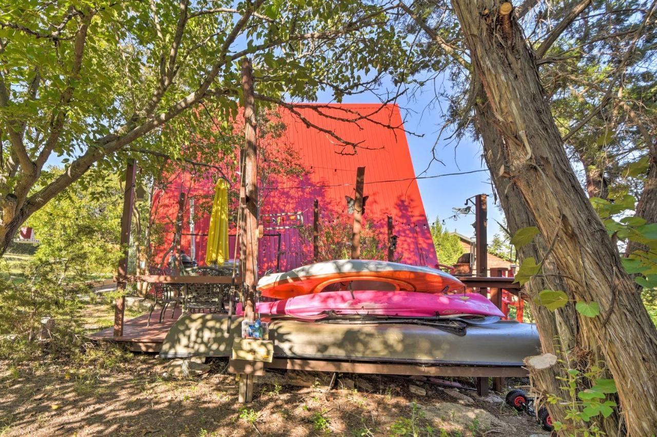 Charming Lake Creek Cabin With Pool Access And Decks Granbury Εξωτερικό φωτογραφία